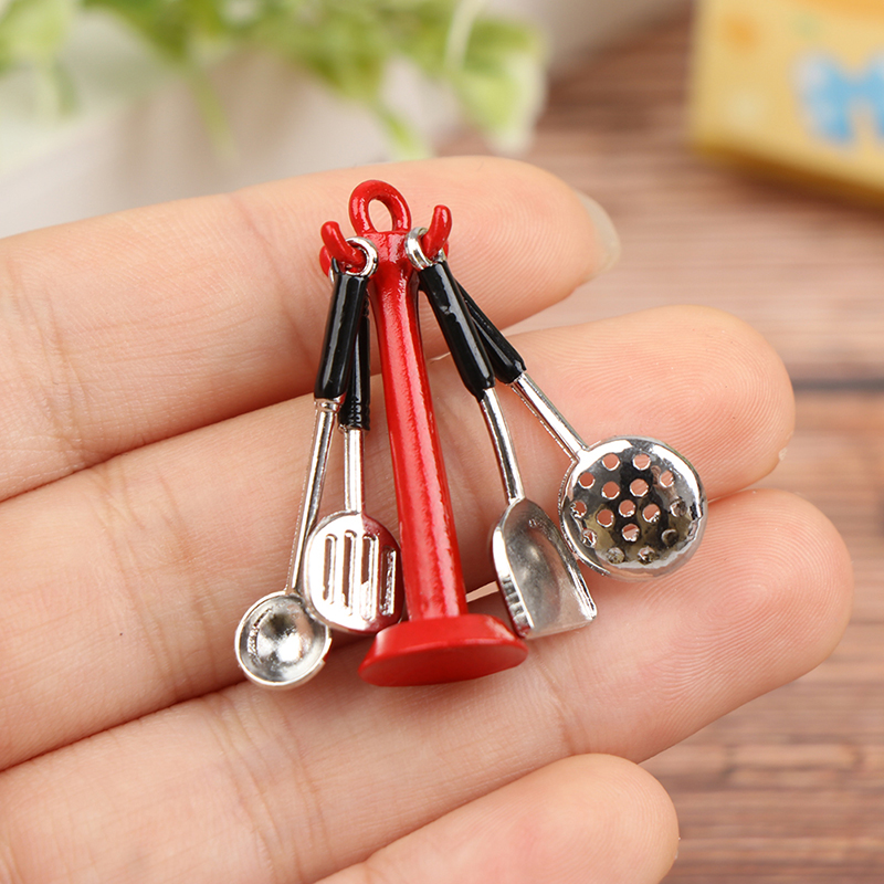 1:12 ドールハウスキッチン用品垂直吊りスプーンへらスプー - Kids Outdoor Kitchen Accessories のレビューと価格
